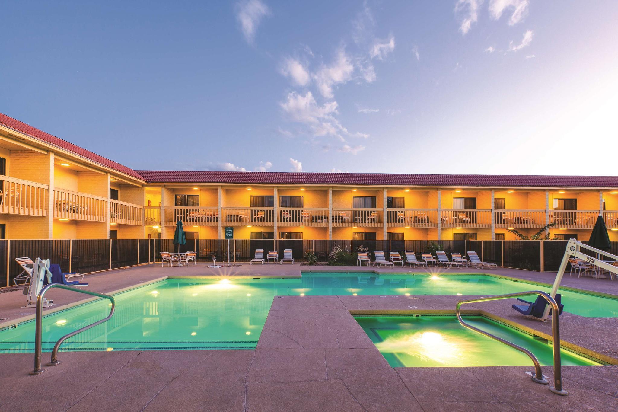 La Quinta Inn By Wyndham Tucson East Exterior photo