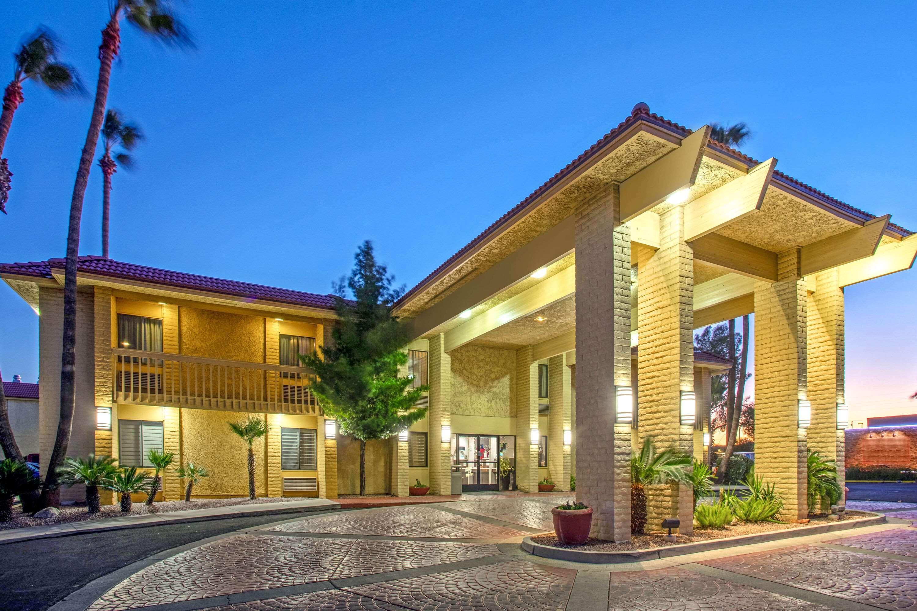 La Quinta Inn By Wyndham Tucson East Exterior photo